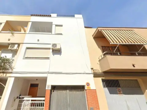Piso en Carrer de Miguel Hernández