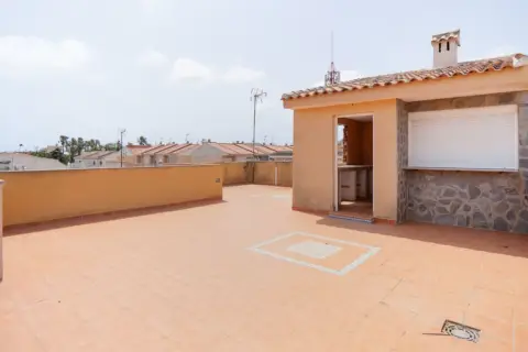 Piso en calle Chirrete