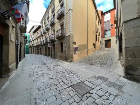 Local comercial en calle de García Goyena