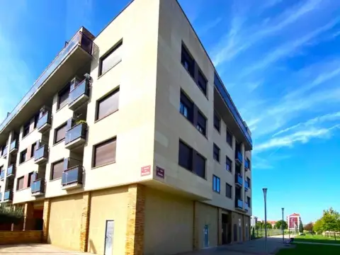 Garaje en Avenida Moncalvillo