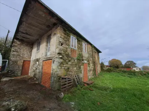 Casa en calle Escariz
