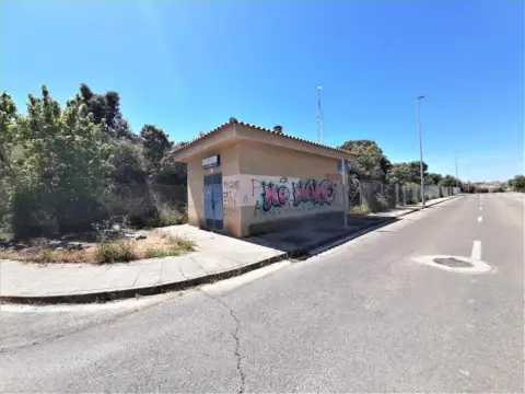 Terreno en calle de Maria Antonia Fuertes