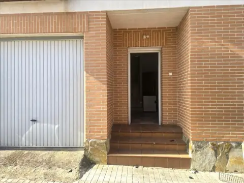 Casa adosada en Hormigos