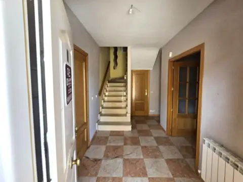 Casa adosada en Hormigos