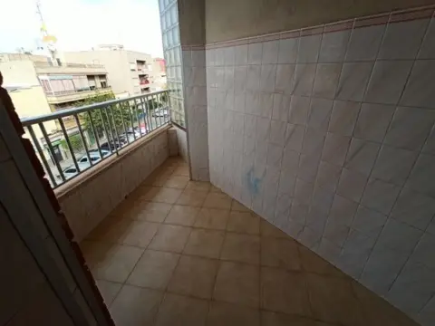 Piso en Avenida de Yecla