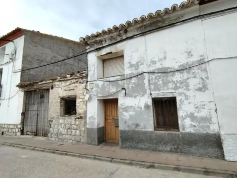 Casa adosada en calle Alta