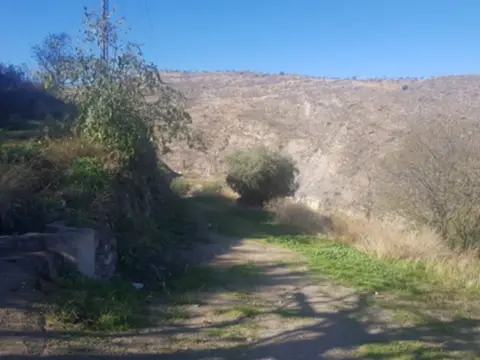 Terreno en calle Las Piedras