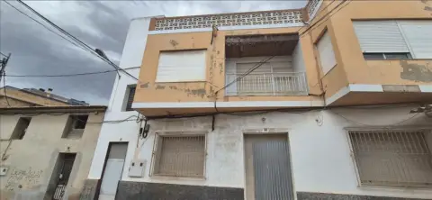 Casa adosada en calle Rincón del Tito