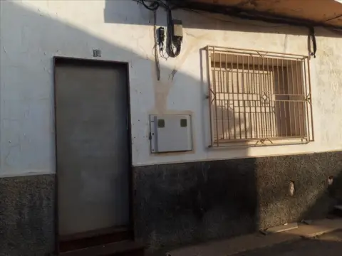 Casa adosada en calle Rincón del Tito
