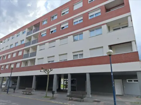 Piso en Barrio Lacabex