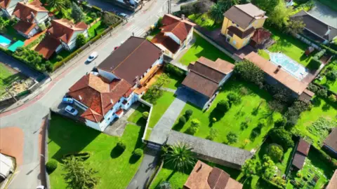 Chalet unifamiliar en Barrio de las Hazas