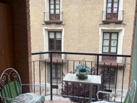 Piso en calle de la Manifestación
