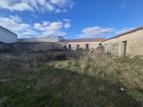 Terreno en calle Salas Pombo