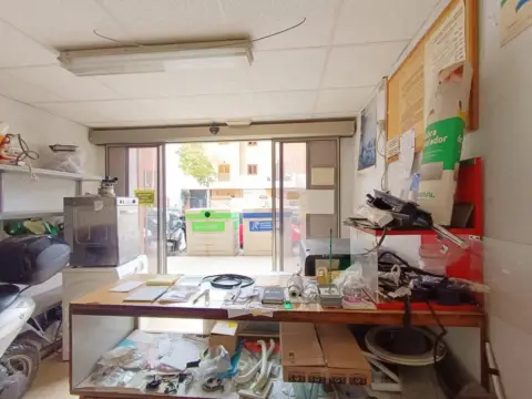 Local comercial en calle Farrandis Luna