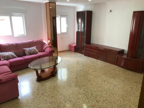 Piso en Carrer de Salvador Ricart