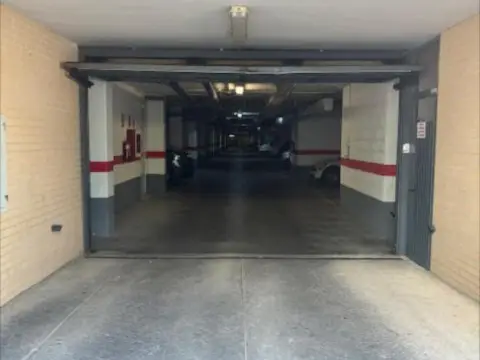 Garaje en calle de El Paciente Inglés, 4