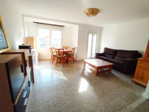 Piso en Carrer de les Figueres