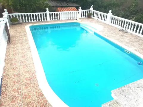 Chalet unifamiliar en Camí de Sant Bernabé