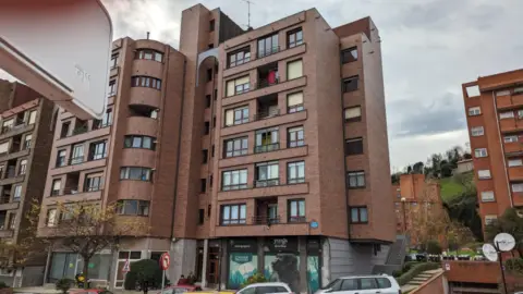 Local comercial en calle Basurto-Kastrexana, nº 65