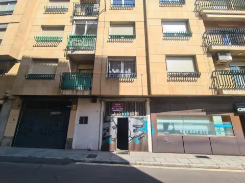 Local comercial en Ronda del Corpus, 33