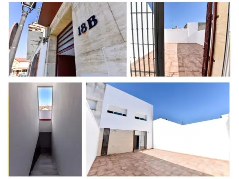 Chalet adosado en Avenida de Cuarta, 18