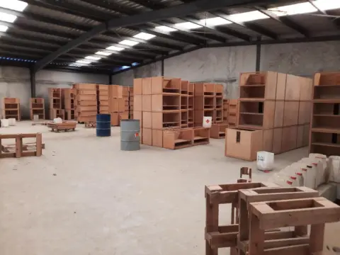 Nave industrial en Lucena