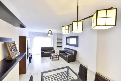 Piso en Avenida Clara Campoamor, 2