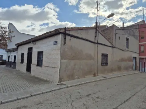 Chalet pareado en Avenida de Alicante