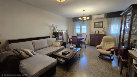 Chalet adosado en calle de Tambor Granaderos, 20