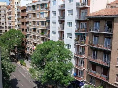 Piso en calle de la Corona de Aragón, 15