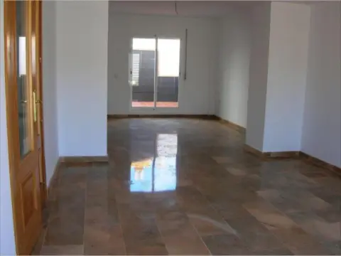 Chalet adosado en Lucena