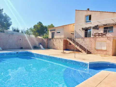 Chalet unifamiliar en calle Altury Veintiséis