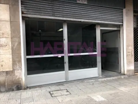 Local comercial en Estrada de Mala, 2
