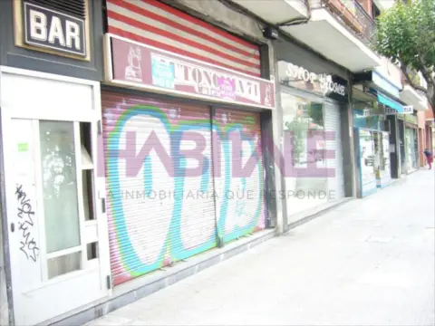 Local comercial en Autonomia Kalea, 74