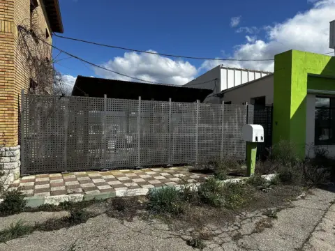 Chalet unifamiliar en calle Joaquín Costa, 43