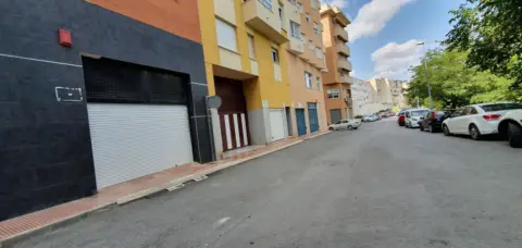 Garaje en Cruz Roja