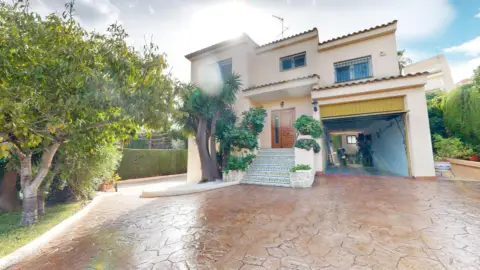 Chalet unifamiliar en Carrer de Buenos Aires