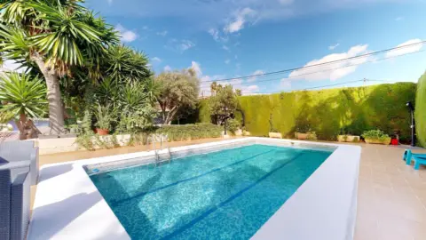 Chalet unifamiliar en Carrer de Buenos Aires