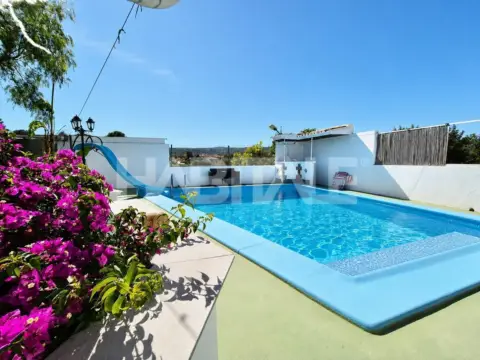 Chalet unifamiliar en Alborache