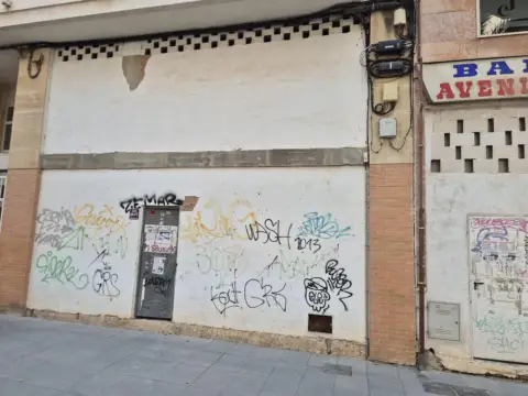 Local comercial en calle Paruque Ruperto Chapí, nº 4
