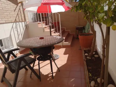Chalet adosado en Centro