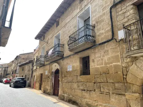 Casa en calle Hungría