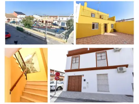 Chalet pareado en Plaza del Alcazar, 11