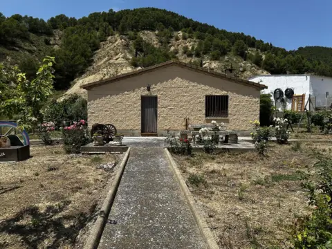 Chalet unifamiliar en Avenida de Ejea de los Caballeros, 44