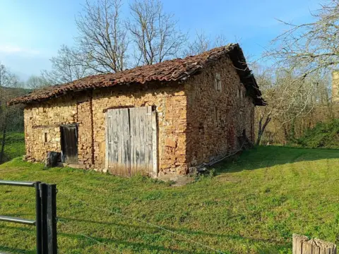Chalet unifamiliar en calle Bº La Capitana, nº 139