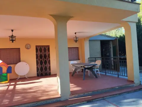 Chalet unifamiliar en Olocau