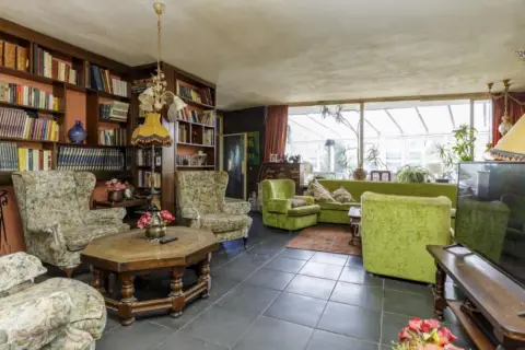 Chalet pareado en calle B-19