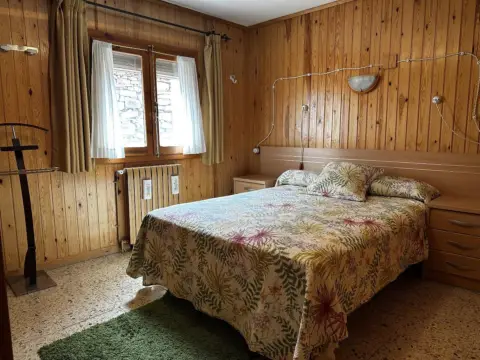 Chalet adosado en calle Carpanta, 3