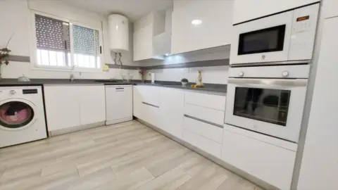Chalet adosado en Avinguda de la Generalitat Valenciana