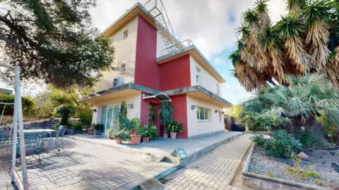 Chalet unifamiliar en Carrer 15, 95